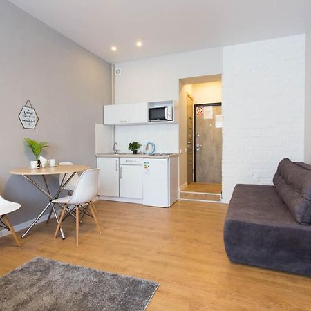 Modern Studio, Metro Yaroslava Mudroho And Universytet - Chernyshevska Str 95-2 Харков Екстериор снимка