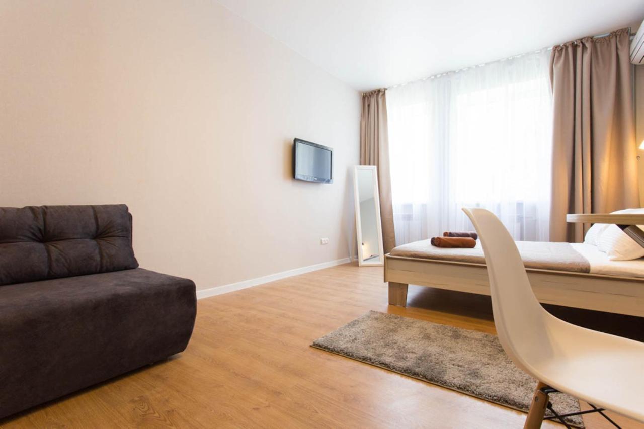 Modern Studio, Metro Yaroslava Mudroho And Universytet - Chernyshevska Str 95-2 Харков Екстериор снимка