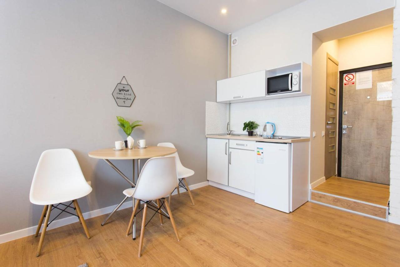 Modern Studio, Metro Yaroslava Mudroho And Universytet - Chernyshevska Str 95-2 Харков Екстериор снимка