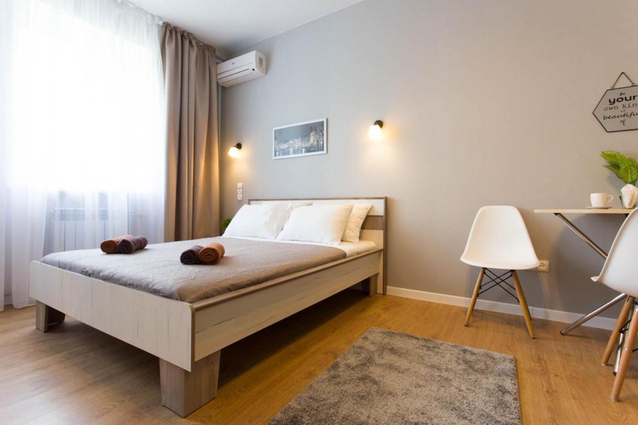 Modern Studio, Metro Yaroslava Mudroho And Universytet - Chernyshevska Str 95-2 Харков Екстериор снимка